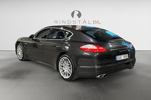 Porsche Panamera 4S 5 of 5