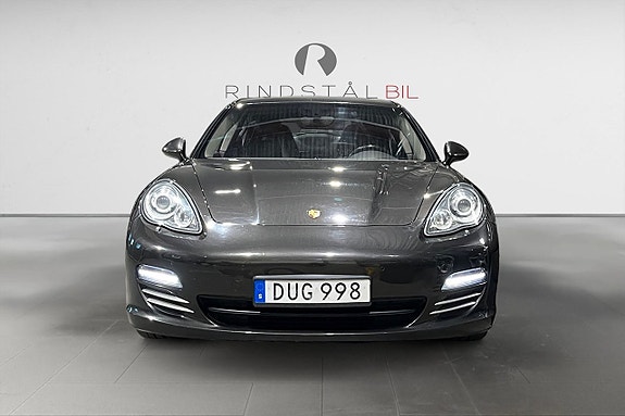 Porsche Panamera 4S 10 of 19