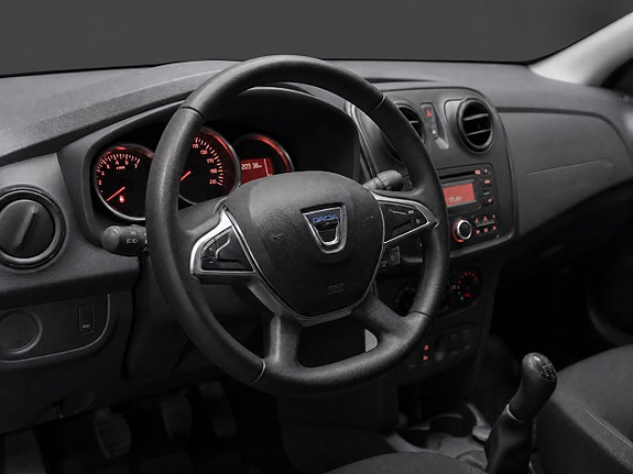 Dacia Sandero 8 of 16