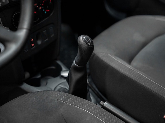 Dacia Sandero 11 of 16