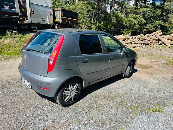Fiat Punto 3 of 10