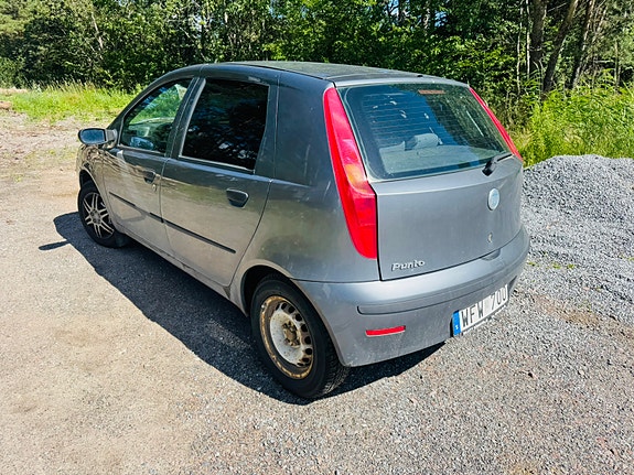 Fiat Punto 4 of 10