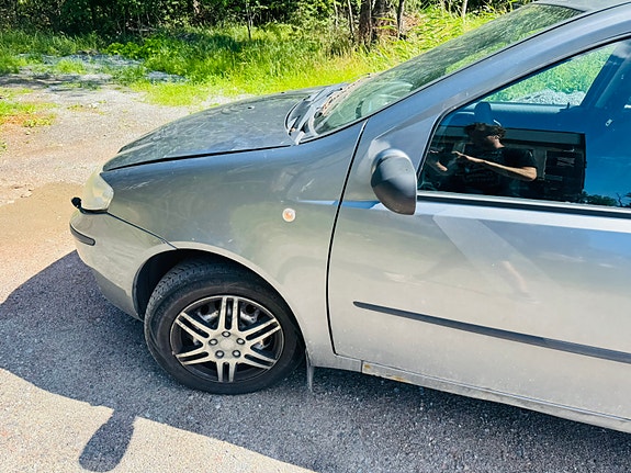 Fiat Punto 5 of 10