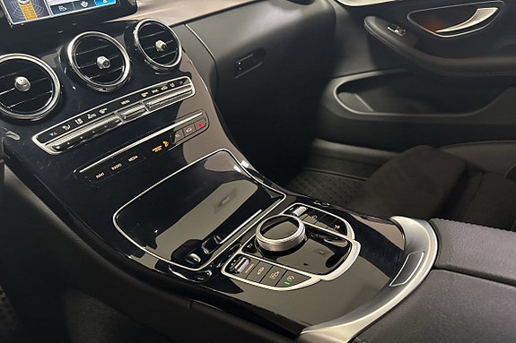 Mercedes-Benz C200 9 of 9