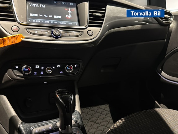 Opel Crossland X 14 of 16