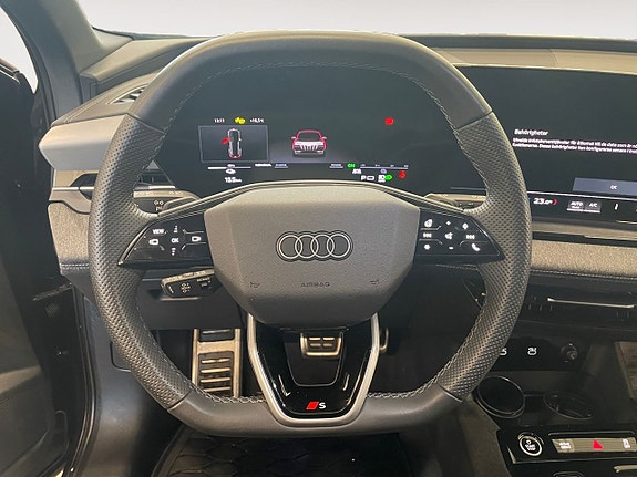 Audi Q6 e-tron 14 of 26