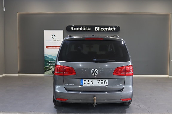 Volkswagen Touran 6 of 24