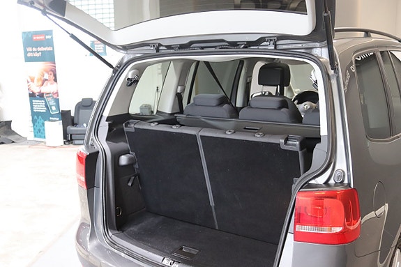 Volkswagen Touran 18 of 24