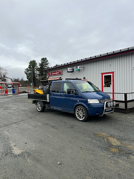 Volkswagen Transporter 2 of 5