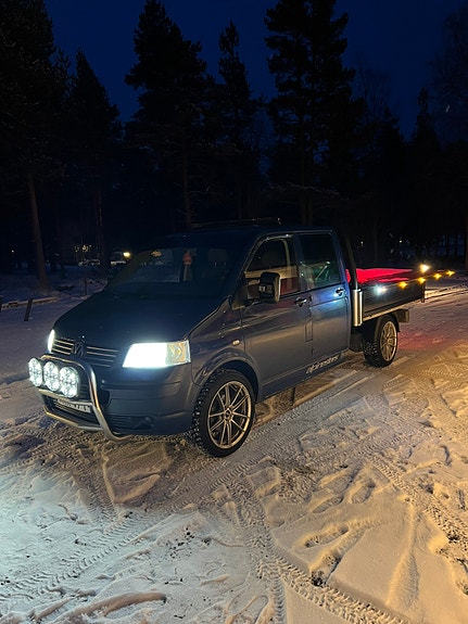 Volkswagen Transporter 3 of 5