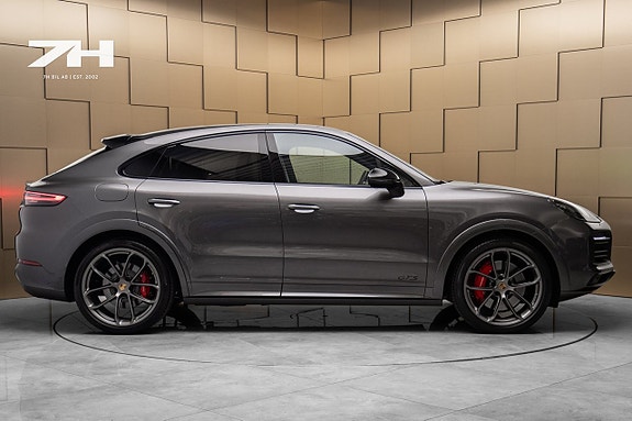 Porsche Cayenne Coupe 6 of 25