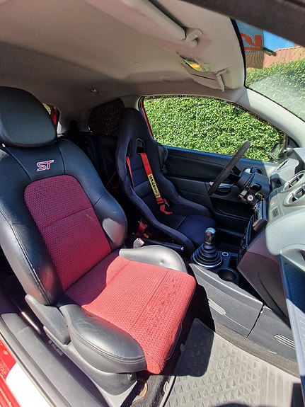Ford Fiesta 3 of 12