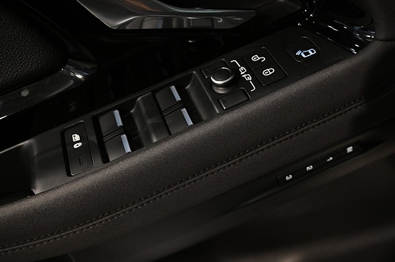 Land Rover Range Rover Evoque 18 of 21