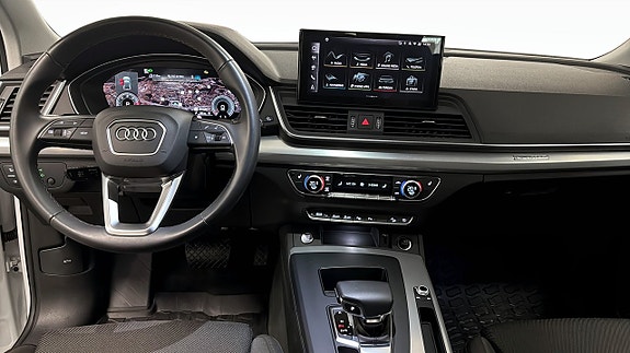 Audi Q5 10 of 18