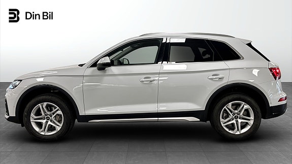 Audi Q5 2 of 5