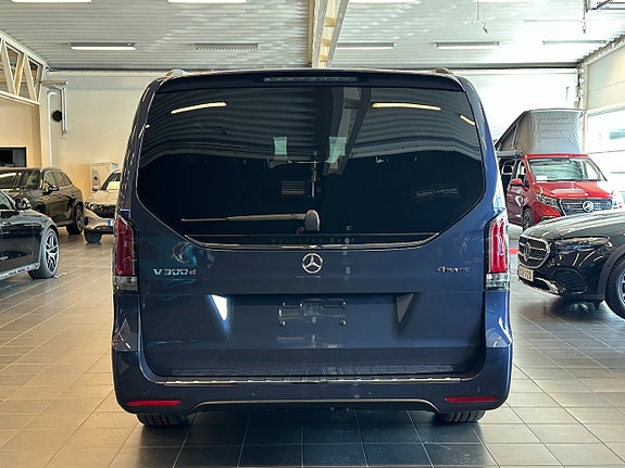 Mercedes-Benz V300 d 5 of 15