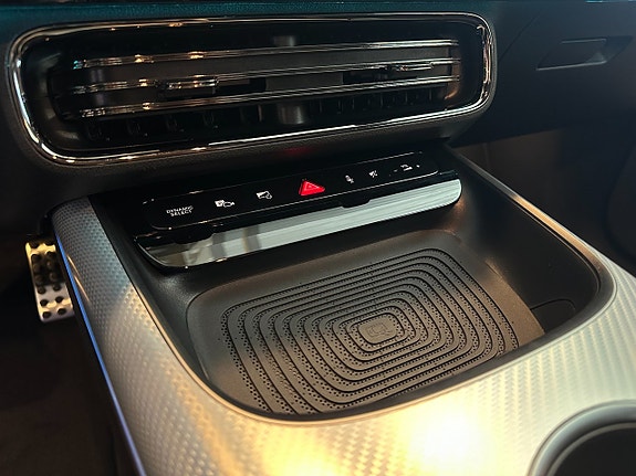 Mercedes-Benz CLA350 14 of 15