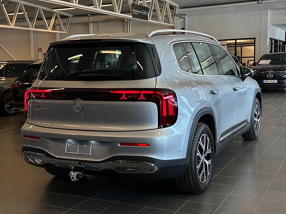 Mercedes-Benz GLB250+ 6 of 14