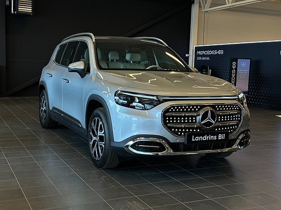 Mercedes-Benz GLB250+ 3 of 5