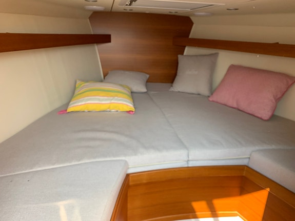 Delta 26 Open 4 of 10
