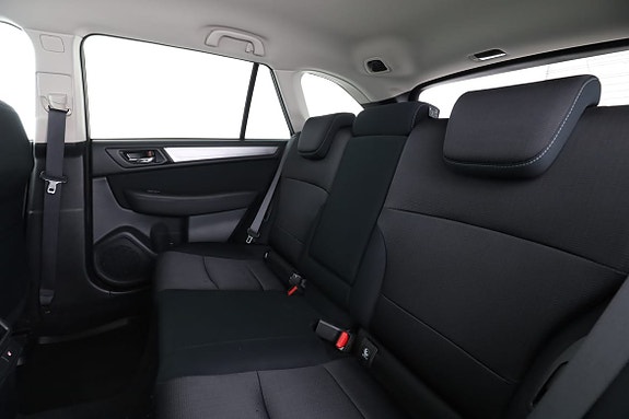 Subaru Outback 15 of 30