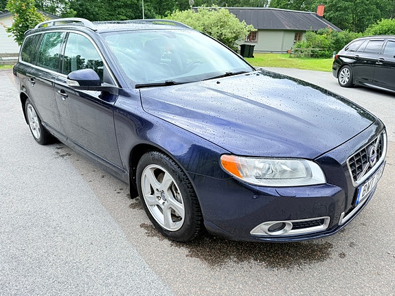 Volvo V70 5 of 5