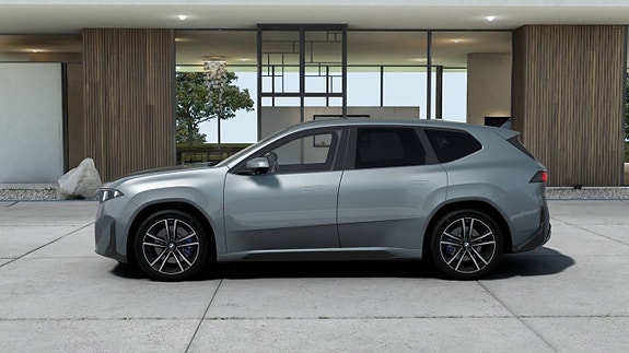 BMW iX3 3 of 5