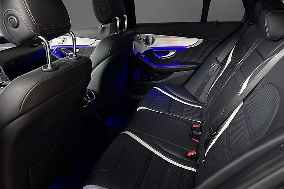 Mercedes-Benz C63 14 of 18