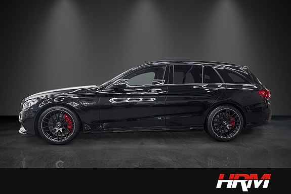 Mercedes-Benz C63 2 of 5