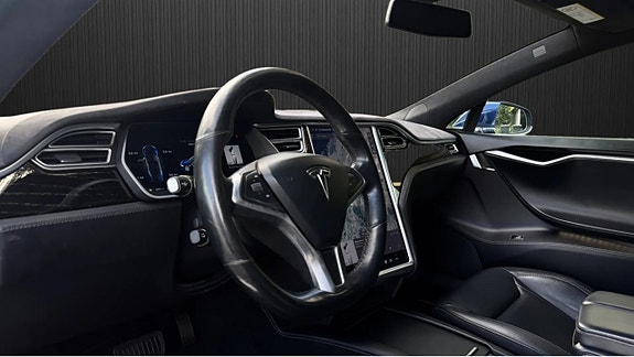 Tesla Model S 6 of 12