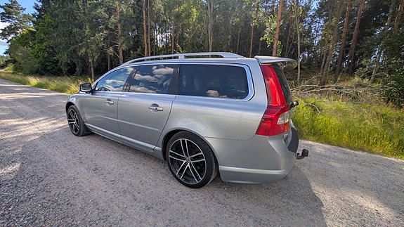 Volvo V70 6 of 12
