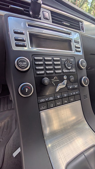 Volvo V70 12 of 12