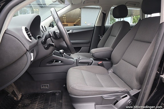 Audi A3 4 of 5
