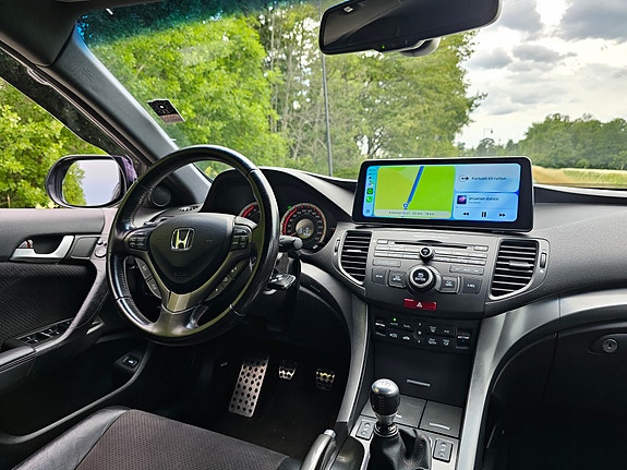 Honda Accord 10 of 13
