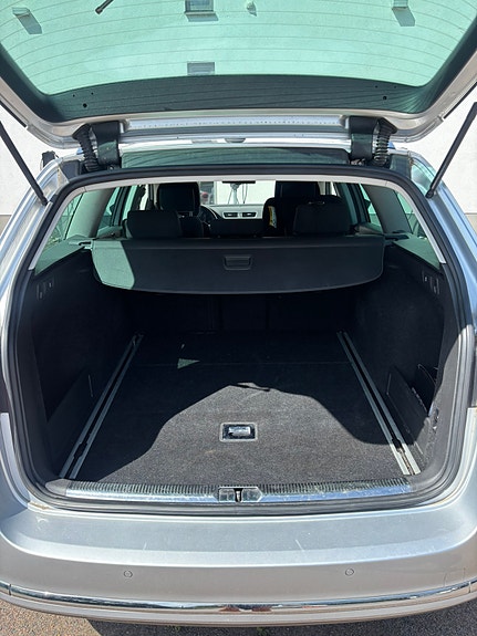 Volkswagen Passat 5 of 5