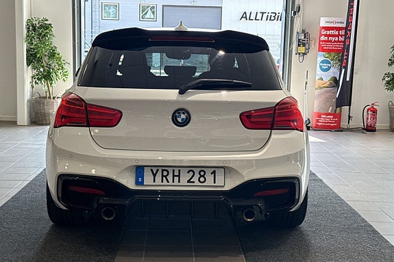 BMW 118i 7 of 30