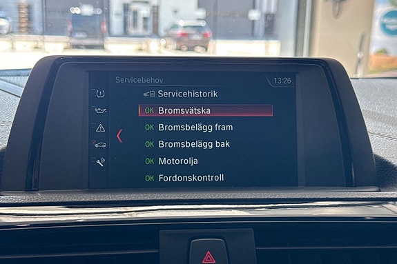 BMW 118i 19 of 30
