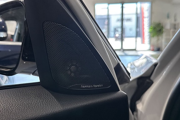 BMW 118i 24 of 30