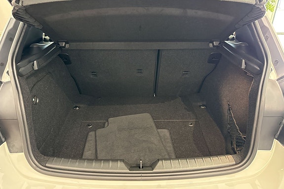 BMW 118i 29 of 30