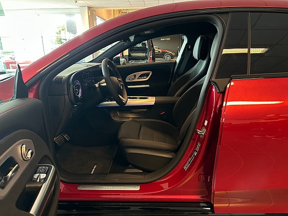 Mercedes-Benz CLA250+ 10 of 13