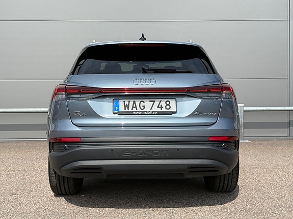 Audi Q4 e-tron 5 of 5