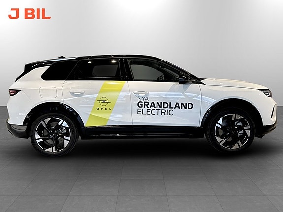Opel Grandland 4 of 17
