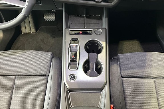 Audi Q4 e-tron 17 of 27