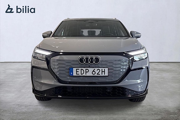 Audi Q4 e-tron 8 of 27
