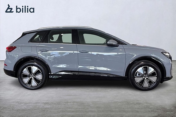 Audi Q4 e-tron 6 of 27