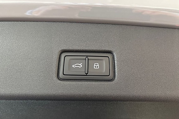 Audi Q4 e-tron 26 of 27