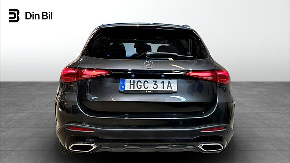 Mercedes-Benz GLC300 5 of 5