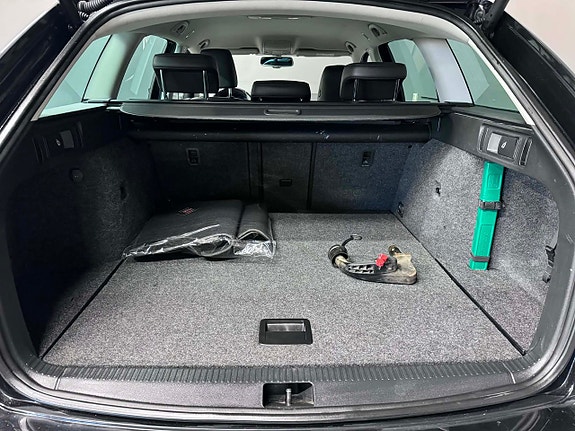 Skoda Octavia Scout 8 of 20