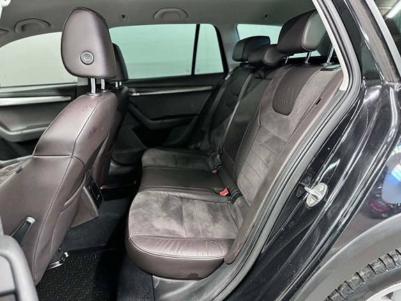 Skoda Octavia Scout 13 of 20