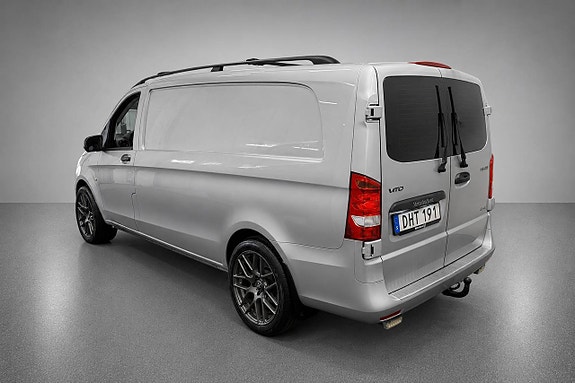 Mercedes-Benz Vito 108 3 of 5